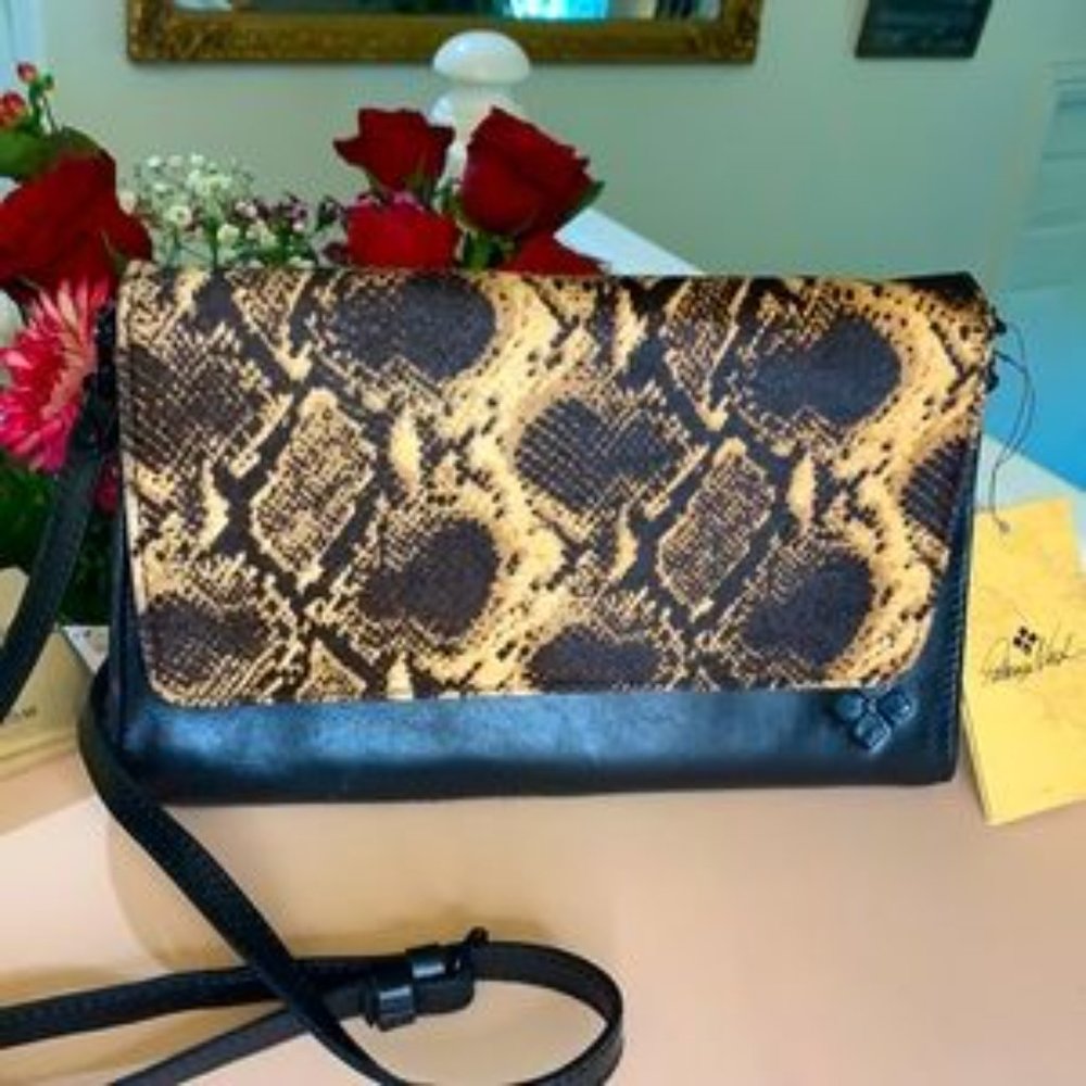 NWT Patricia Nash Python Tijola Python Leather Bag - Picture 2 of 13
